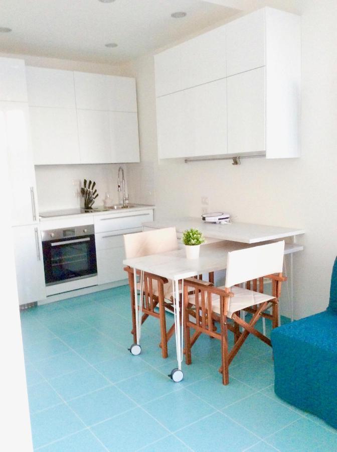 Apartment On The Sea Cagliari Bagian luar foto